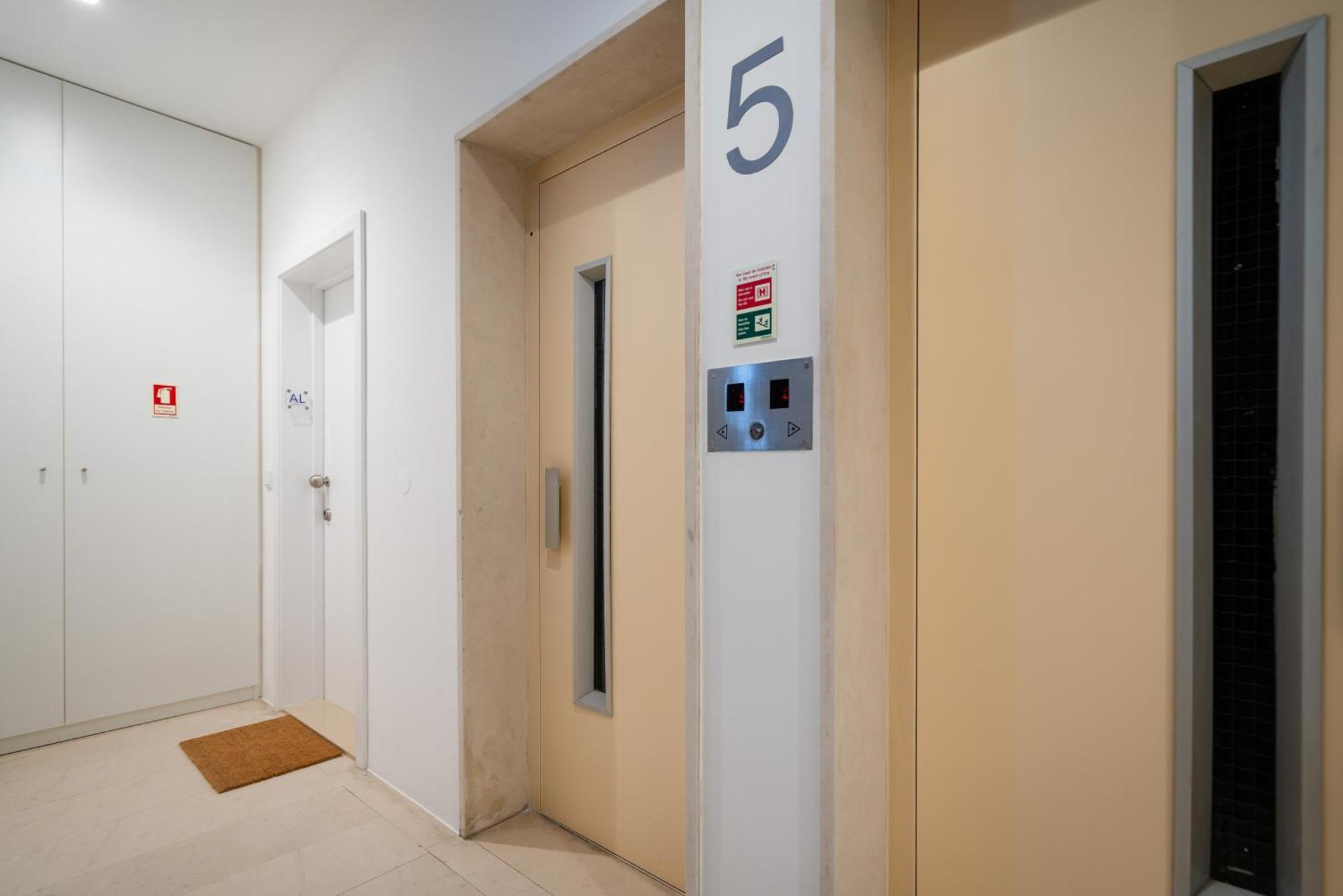 Host Wise - Trendy Spacious Flats - Matosinhos Matosinhos  Camera foto